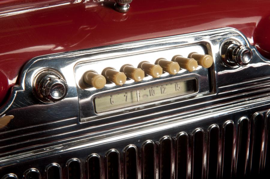  Cadillac Series 62 Convertible Coupe 1942 года  (фото 3 из 48)